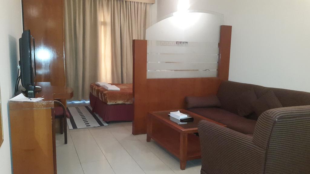 AL Raien Hotel Apartment Dubai Kamer foto